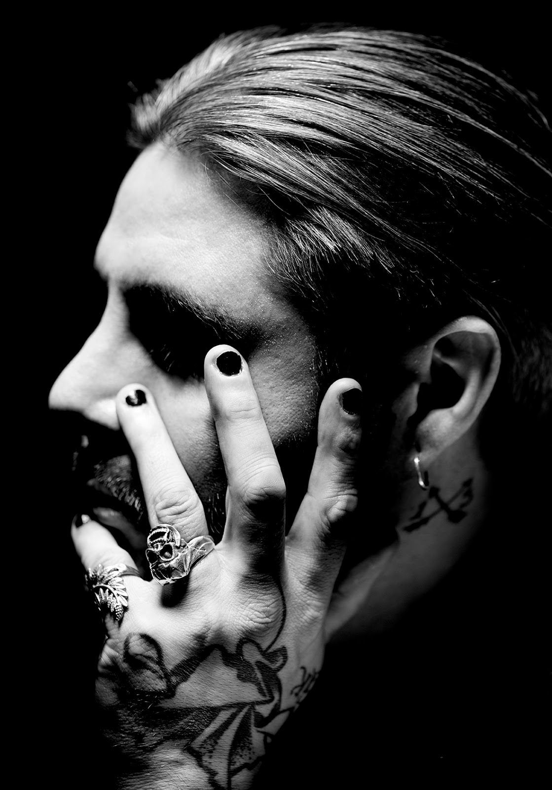 Ryan Karazija, vocalista da banda Low Roar
